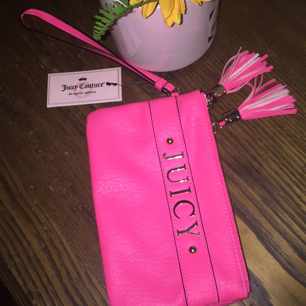 NWT Juicy Couture wristlet